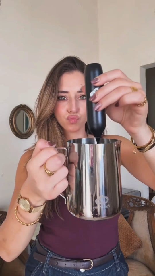 Post 4 by Vanilla Sky on Instagram (video)