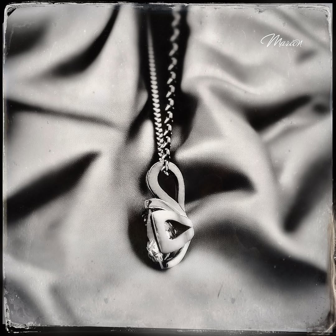 Post 8 by Marion Knorr on Instagram (carousel)
