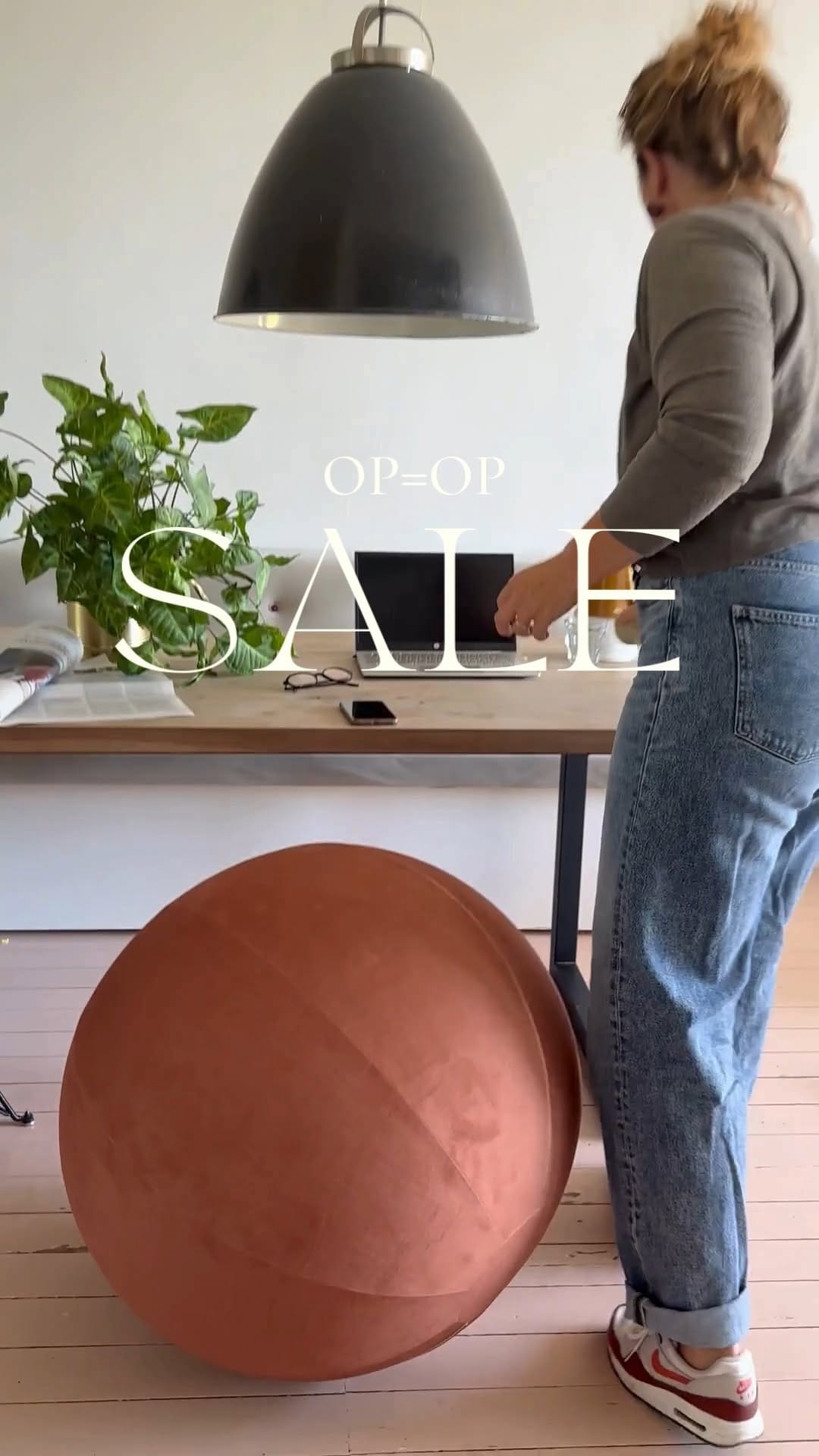 Post 2 by Alex from byAlex on Instagram (video)