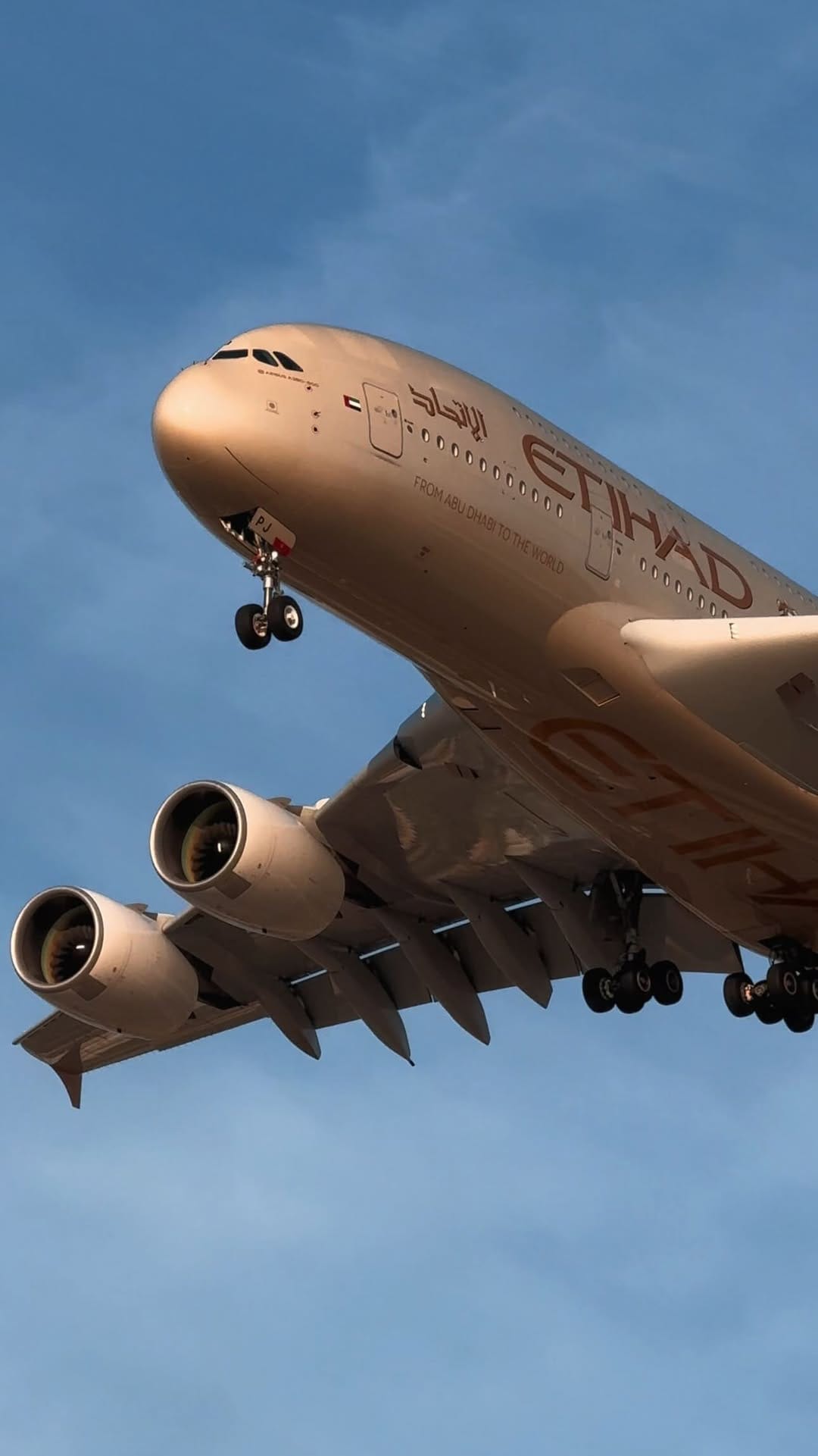 Post 2 by Maxi | Aviation Photography on Instagram (video)