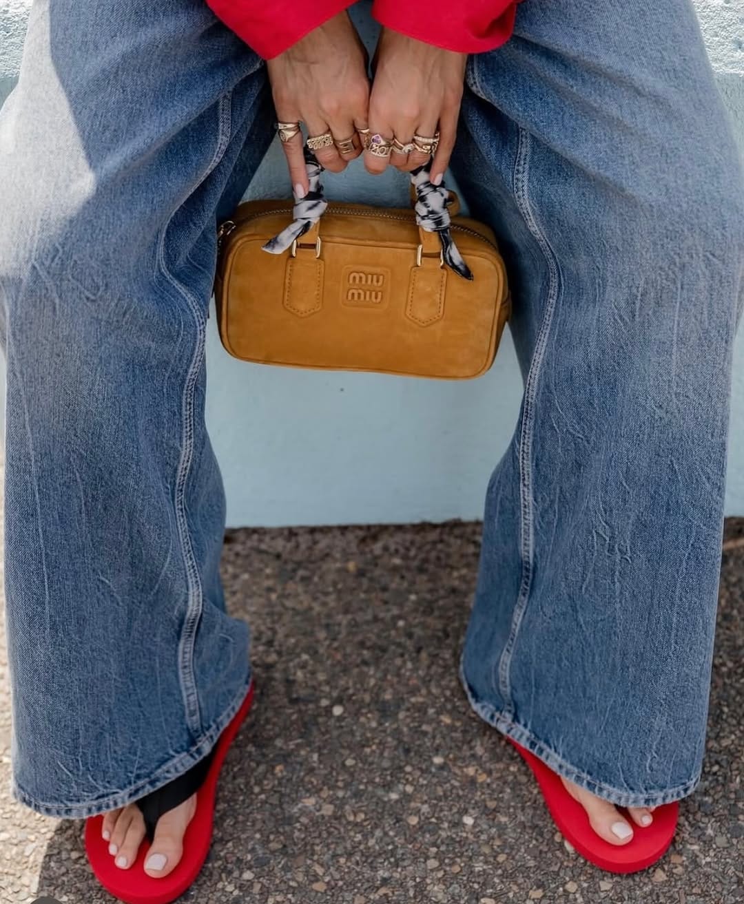 Post 10 by A T E L I E R on Instagram (image)