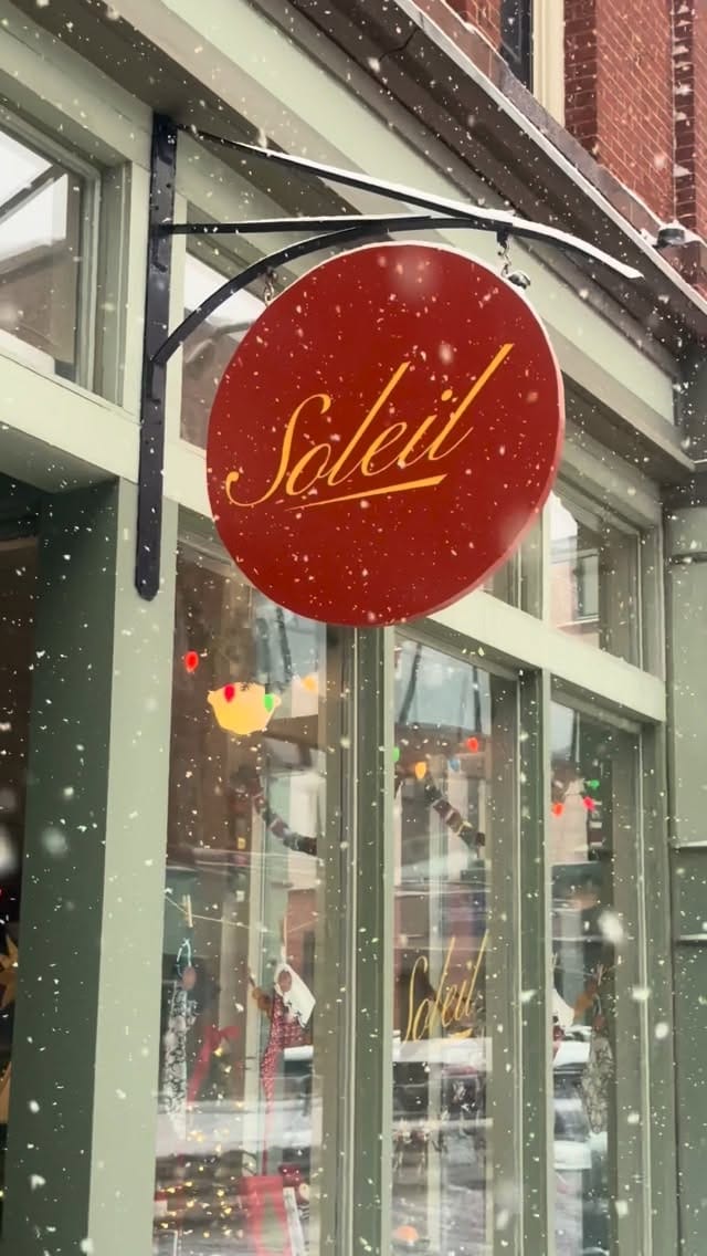 Post 5 by Soleil on Instagram (video)