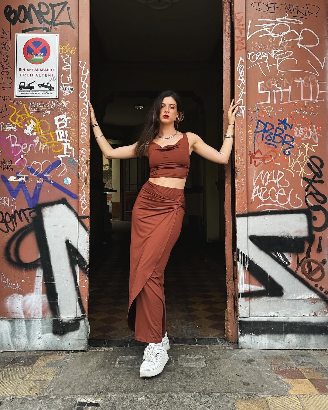 Post 10 by BÁRBARA CEA on Instagram (carousel)