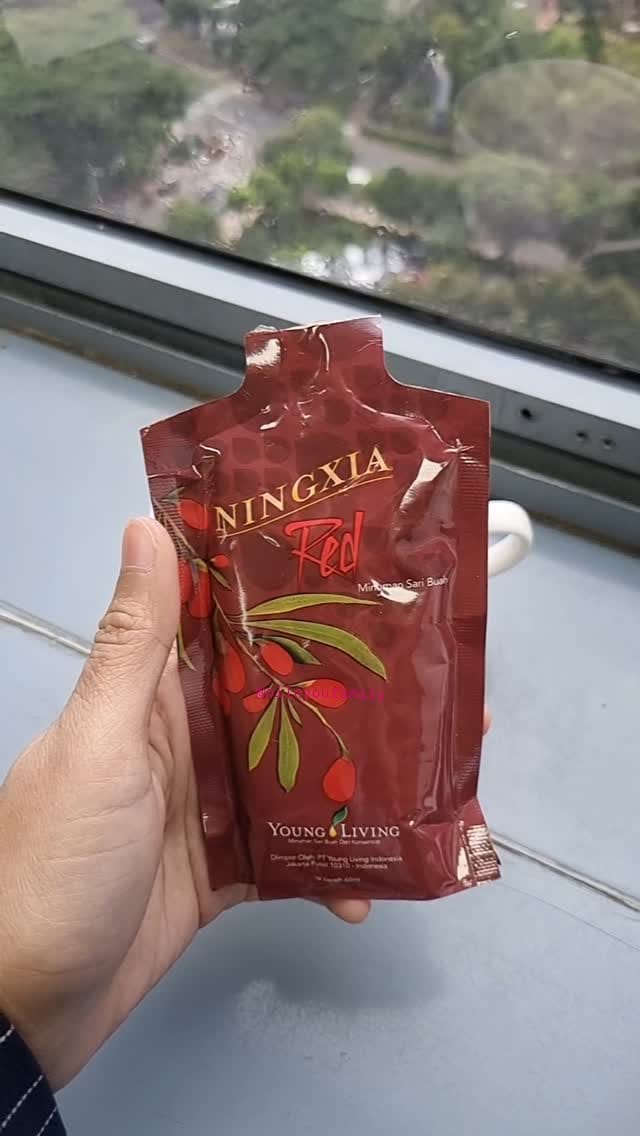 Post 2 by Mamak Nad | Essential Oil Influencer on Instagram (video)