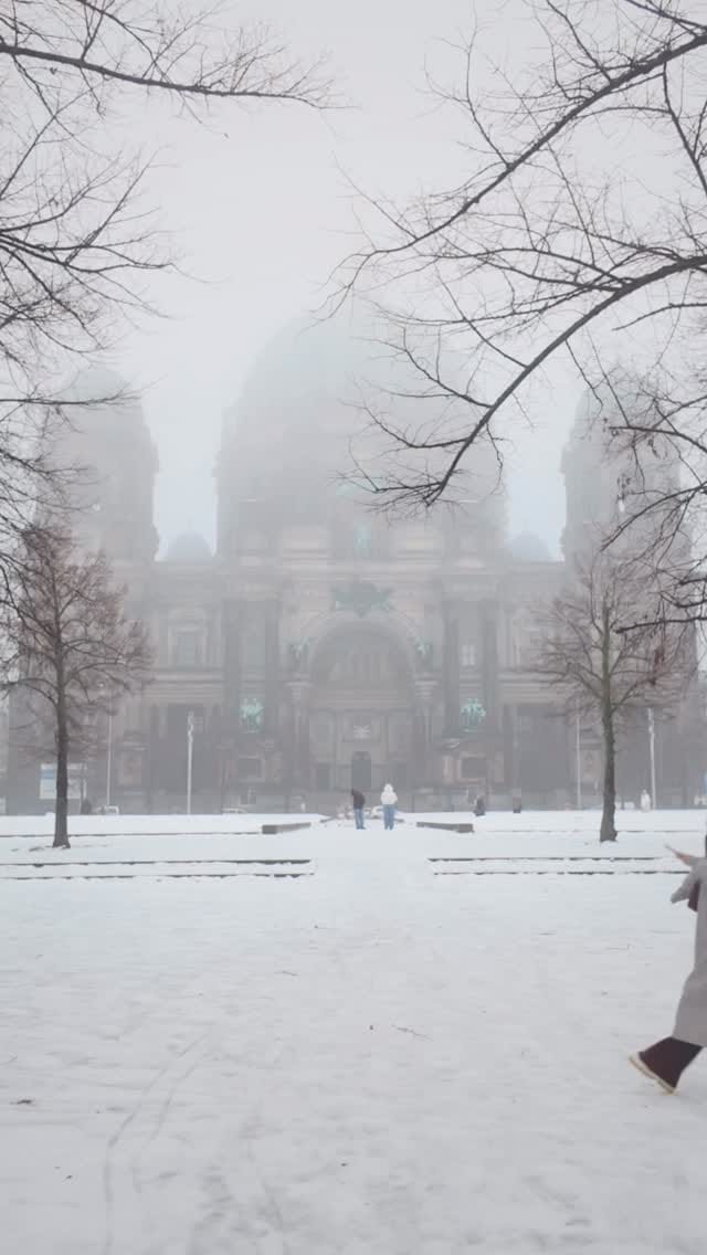 Post 4 by Joerg Nicht on Instagram (video)