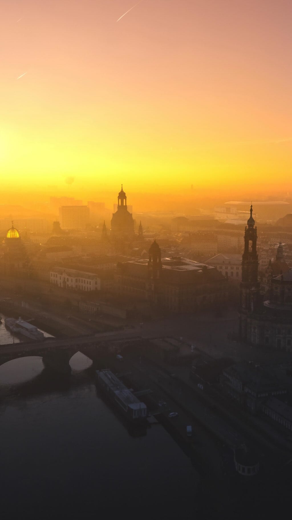 Post 7 by Rico Fröhner 🌎 The Best Of Dresden Travel on Instagram (video)