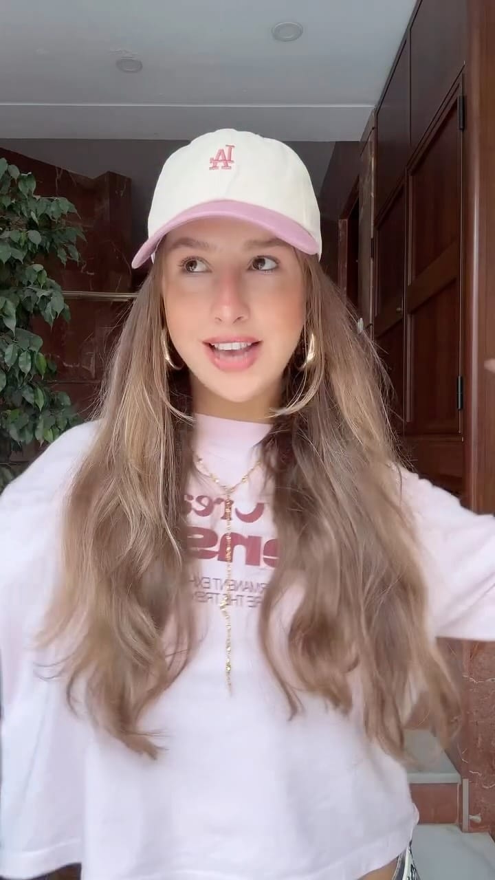 Post 1 by Joana Kathy🪩🍒 on Instagram (video)
