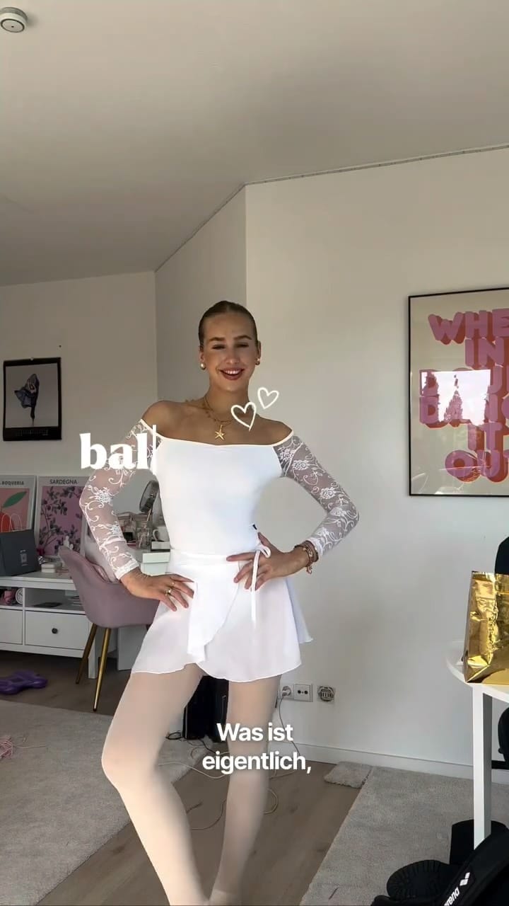 Post 5 by Joana Kathy🪩🍒 on Instagram (video)