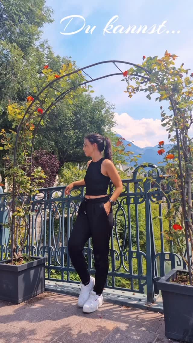 Post 8 by Marcella Lermer on Instagram (video)