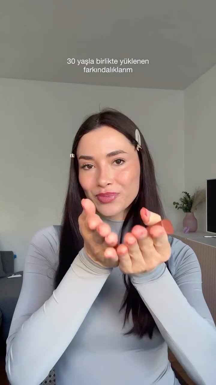 Post 5 by Damla Yıldırtan on Instagram (video)