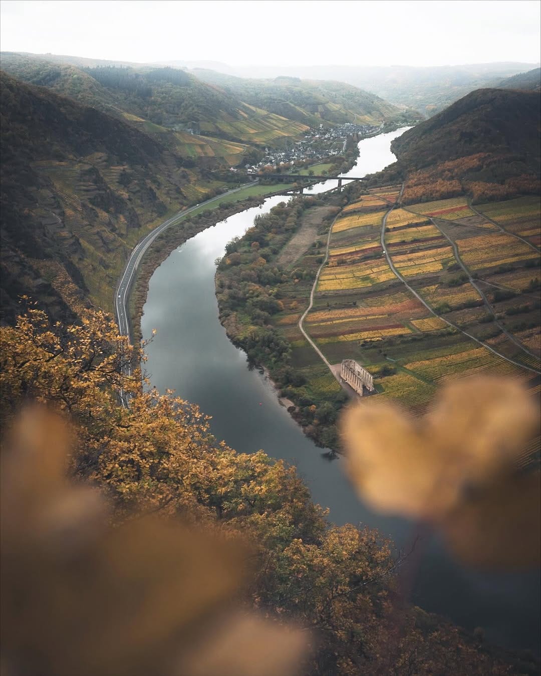 Post 8 by N I K L A S ▾ German Explorer on Instagram (carousel)