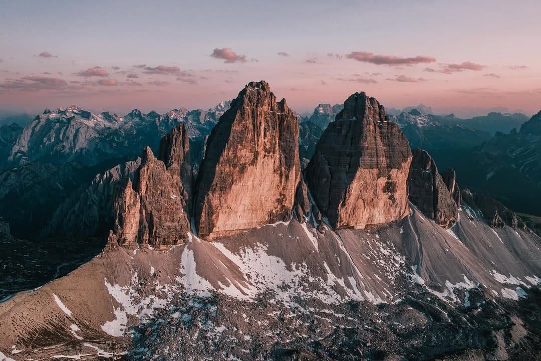 Post 9 by DAVISION - David Schöppe on Instagram (image)