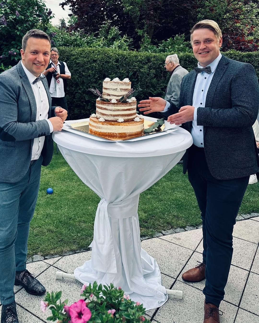 Post 4 by Tobi & Sven 👬🌈 on Instagram (image)