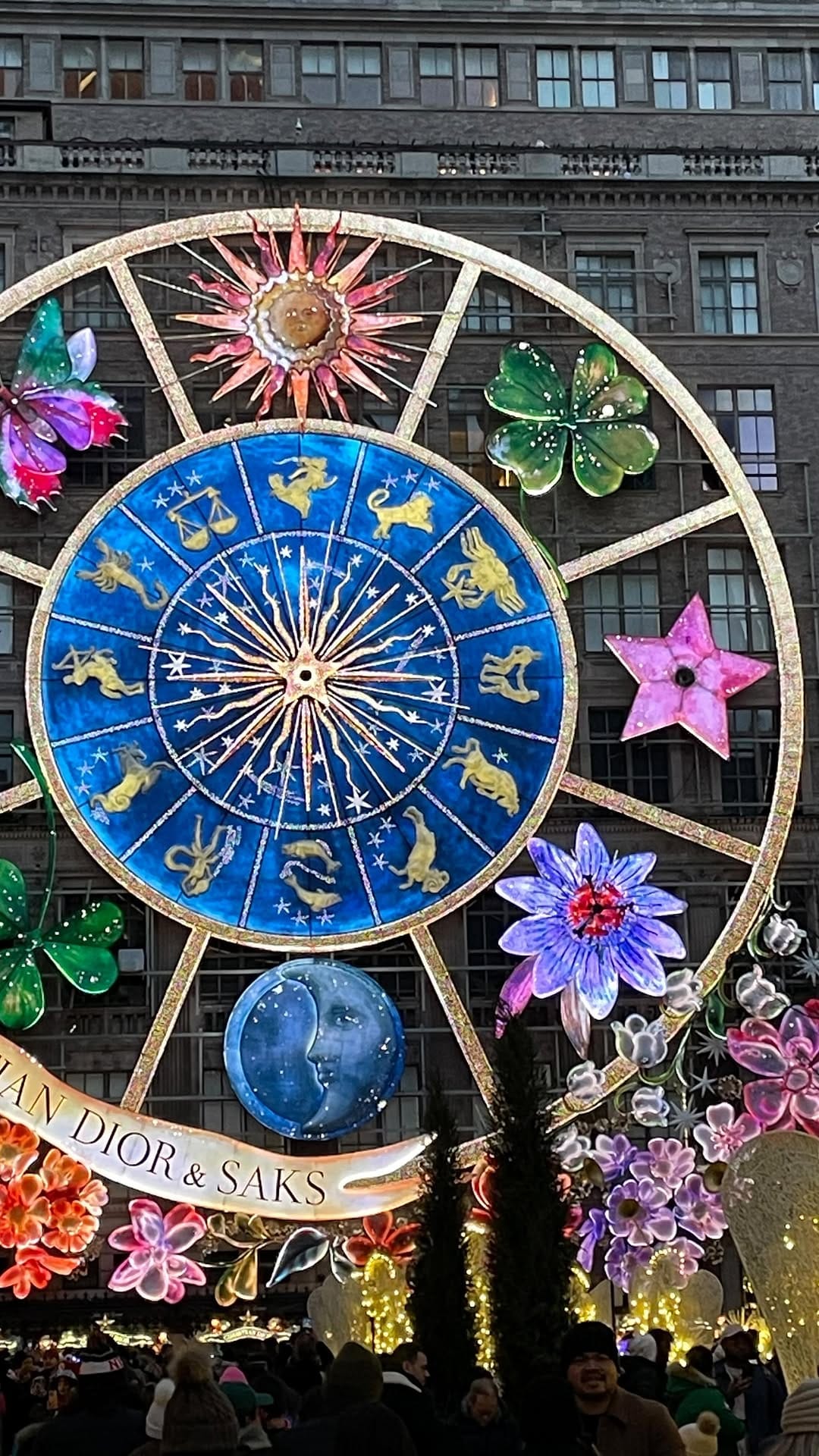 Post 1 by 𝙒𝙚 𝙋𝙖𝙘𝙠 𝙏𝙬𝙤 𝙁𝙡𝙮 ♡Travel Blog on Instagram (video)