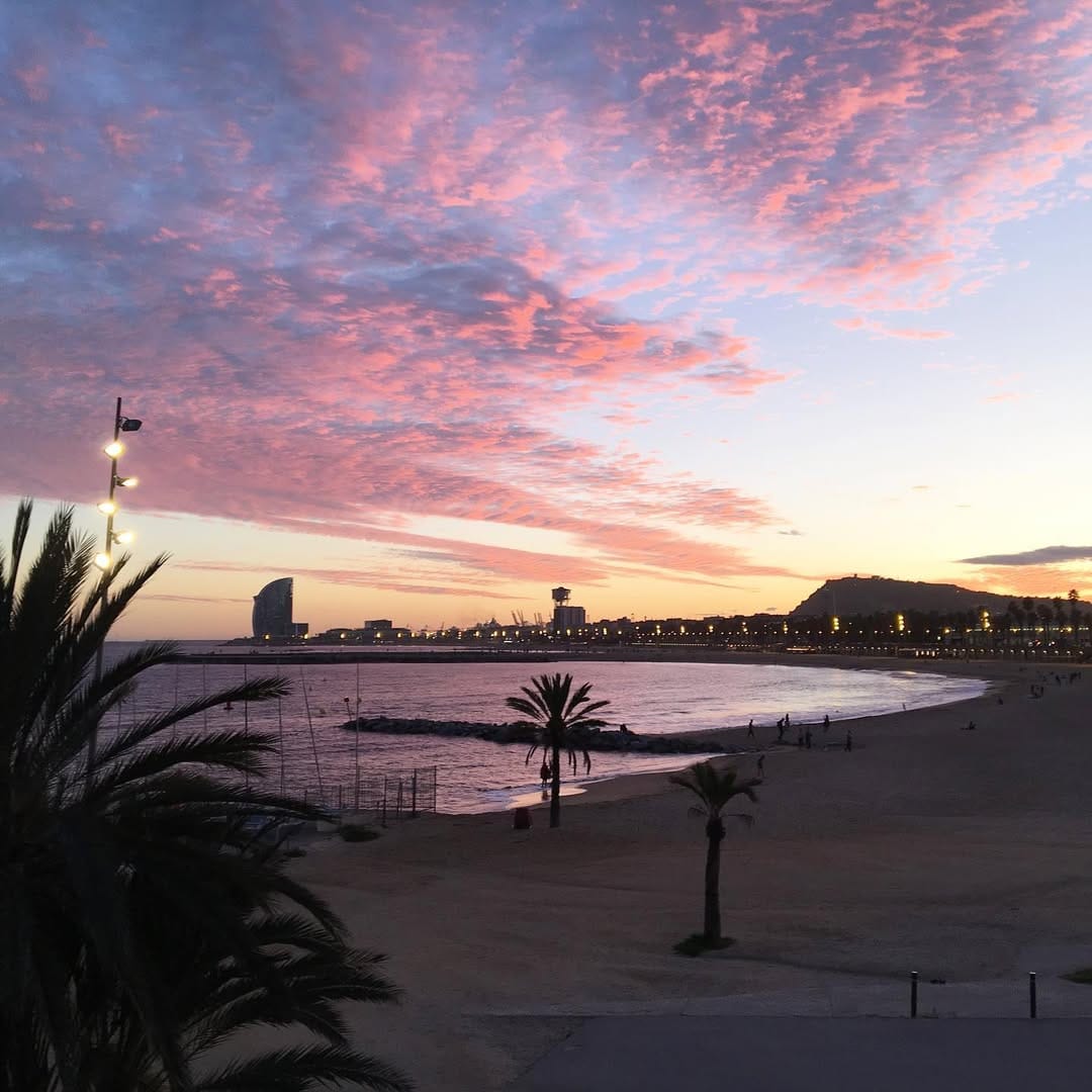 Post 9 by 𝙒𝙚 𝙋𝙖𝙘𝙠 𝙏𝙬𝙤 𝙁𝙡𝙮 ♡Travel Blog on Instagram (image)