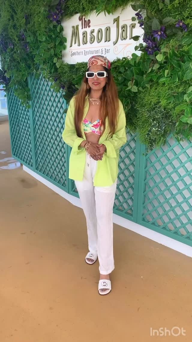 Post 7 by Divya Vaishnaw on Instagram (video)