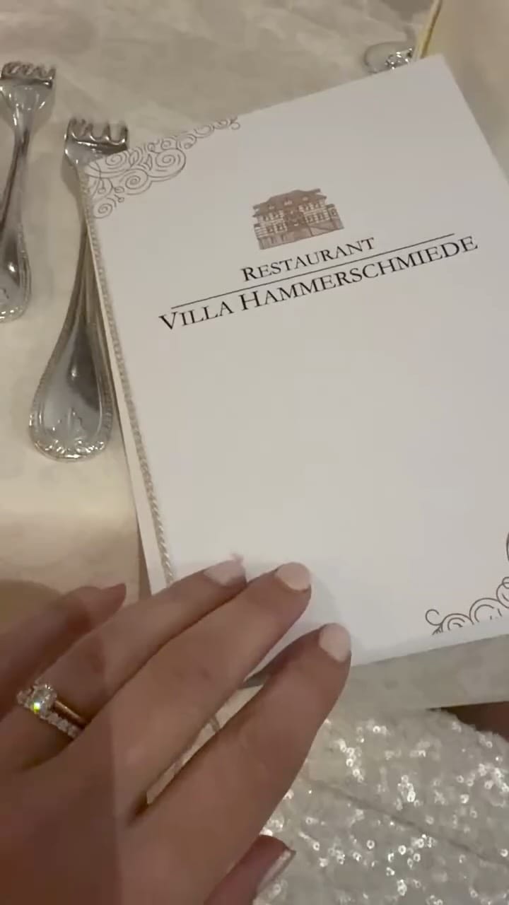 Post 1 by Veronika Julia on Instagram (video)