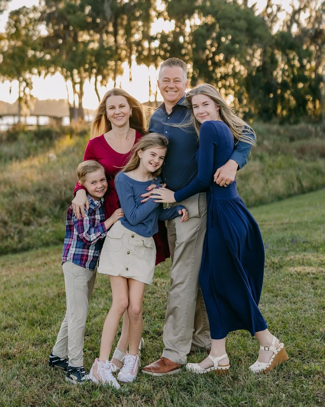 Post 2 by Central Florida Senior Photographer / Laurie 📷 on Instagram (carousel)