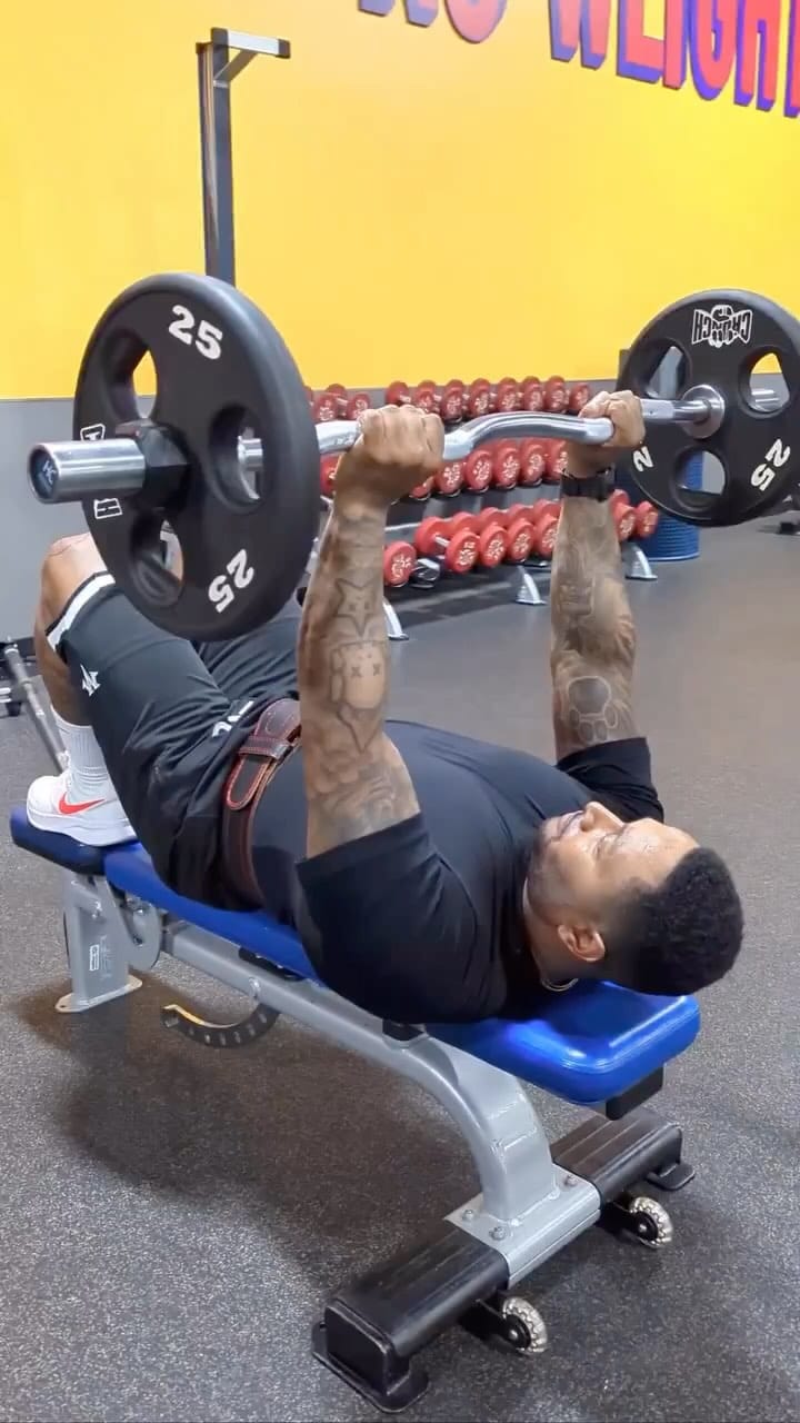 Post 7 by Omar 🇵🇷 on Instagram (video)