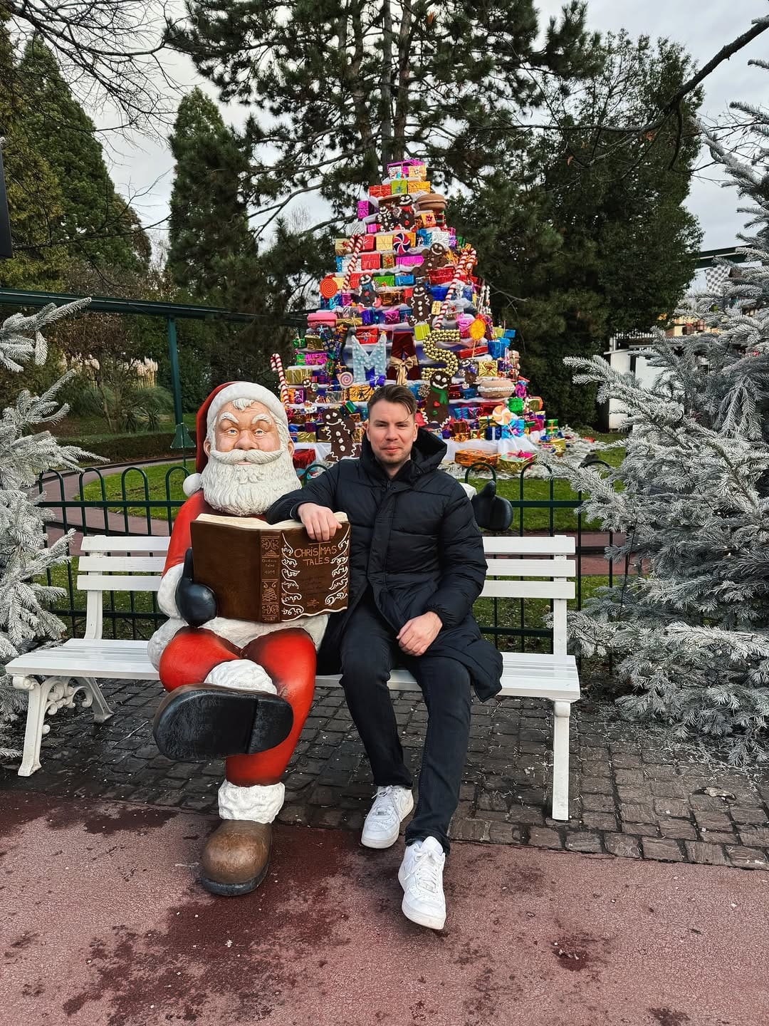 Post 3 by Freizeitpark Traveller on Instagram (image)