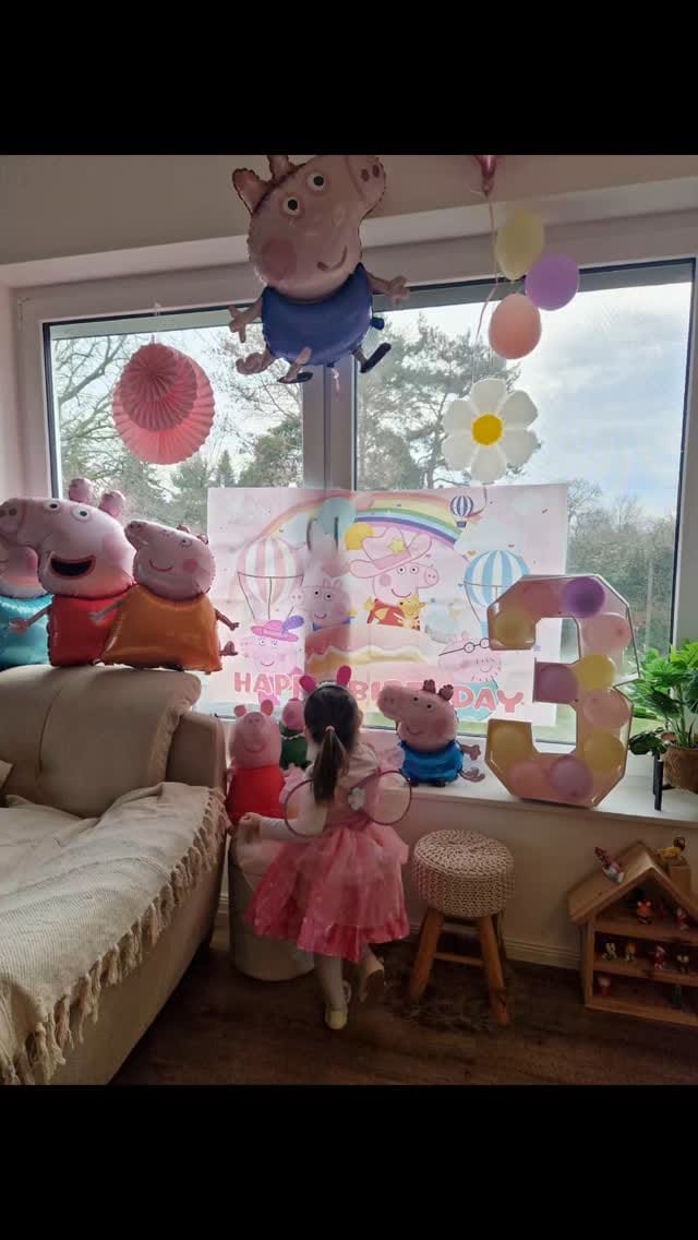 Post 7 by 🍓 Nicky 🍓 on Instagram (video)