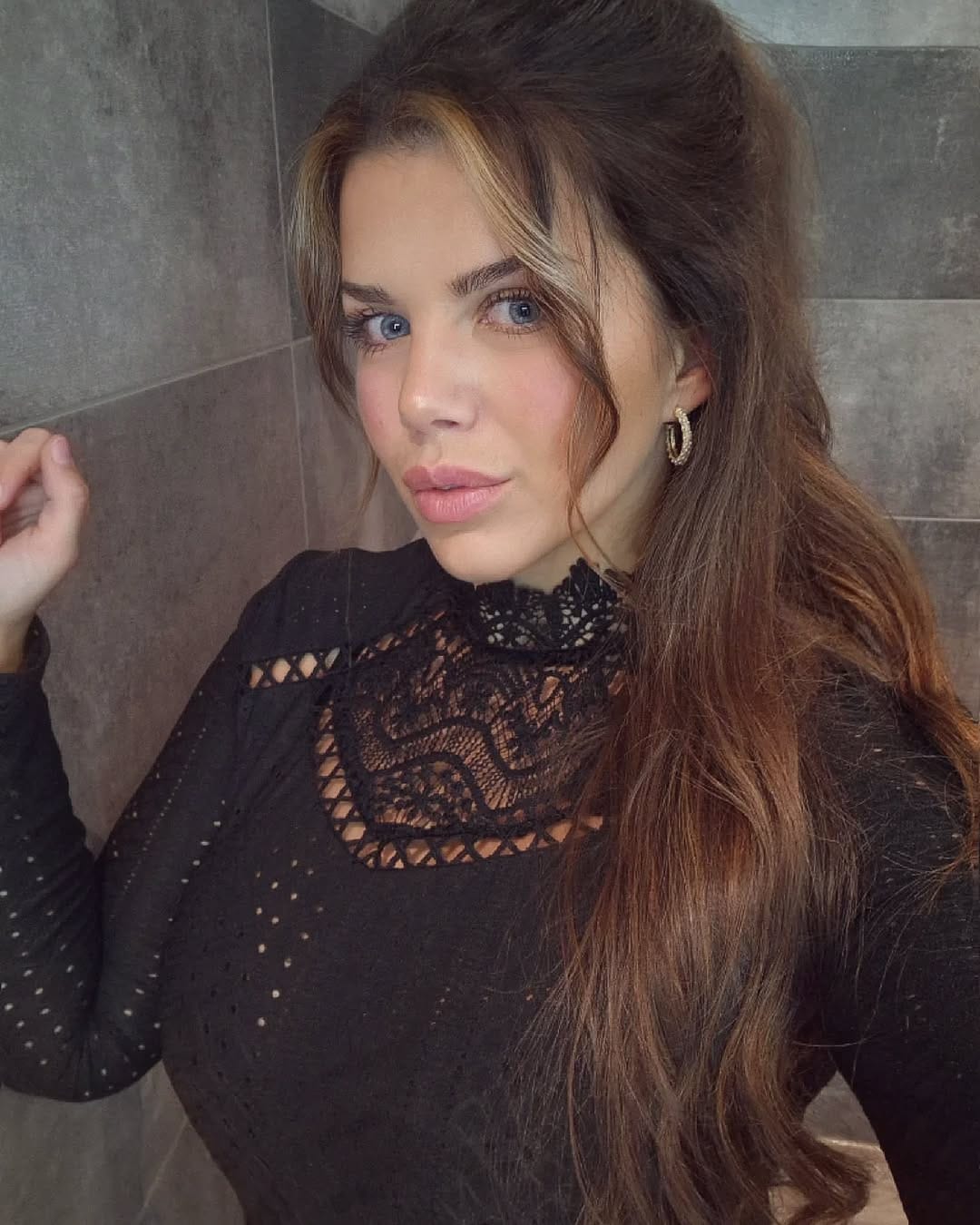 Post 6 by 🍓 Nicky 🍓 on Instagram (image)