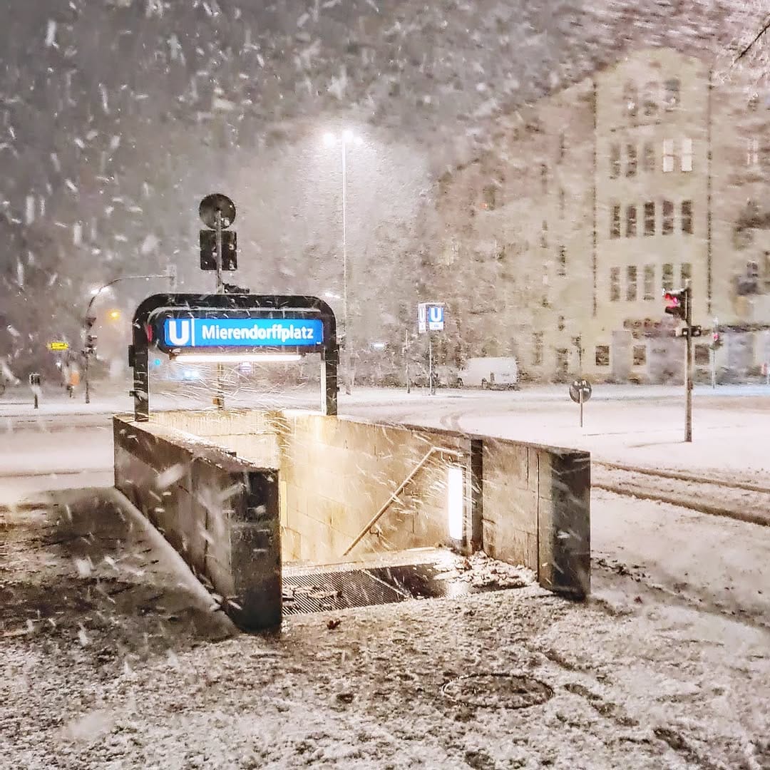 Post 6 by Denis on Instagram (image)