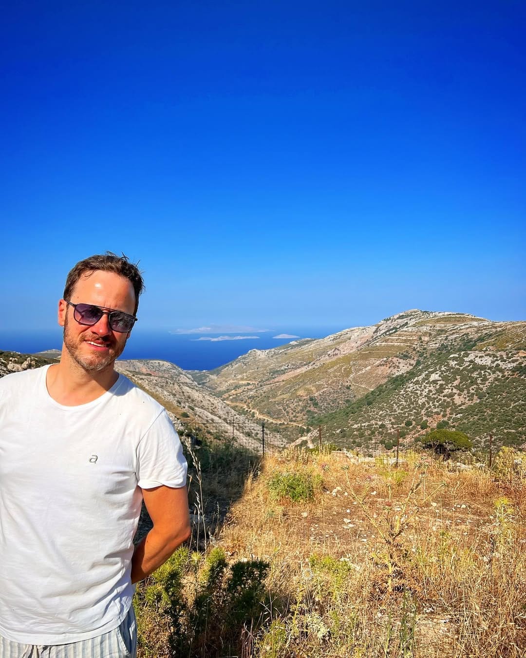 Post 10 by Ξʀʍαλτα on Instagram (image)