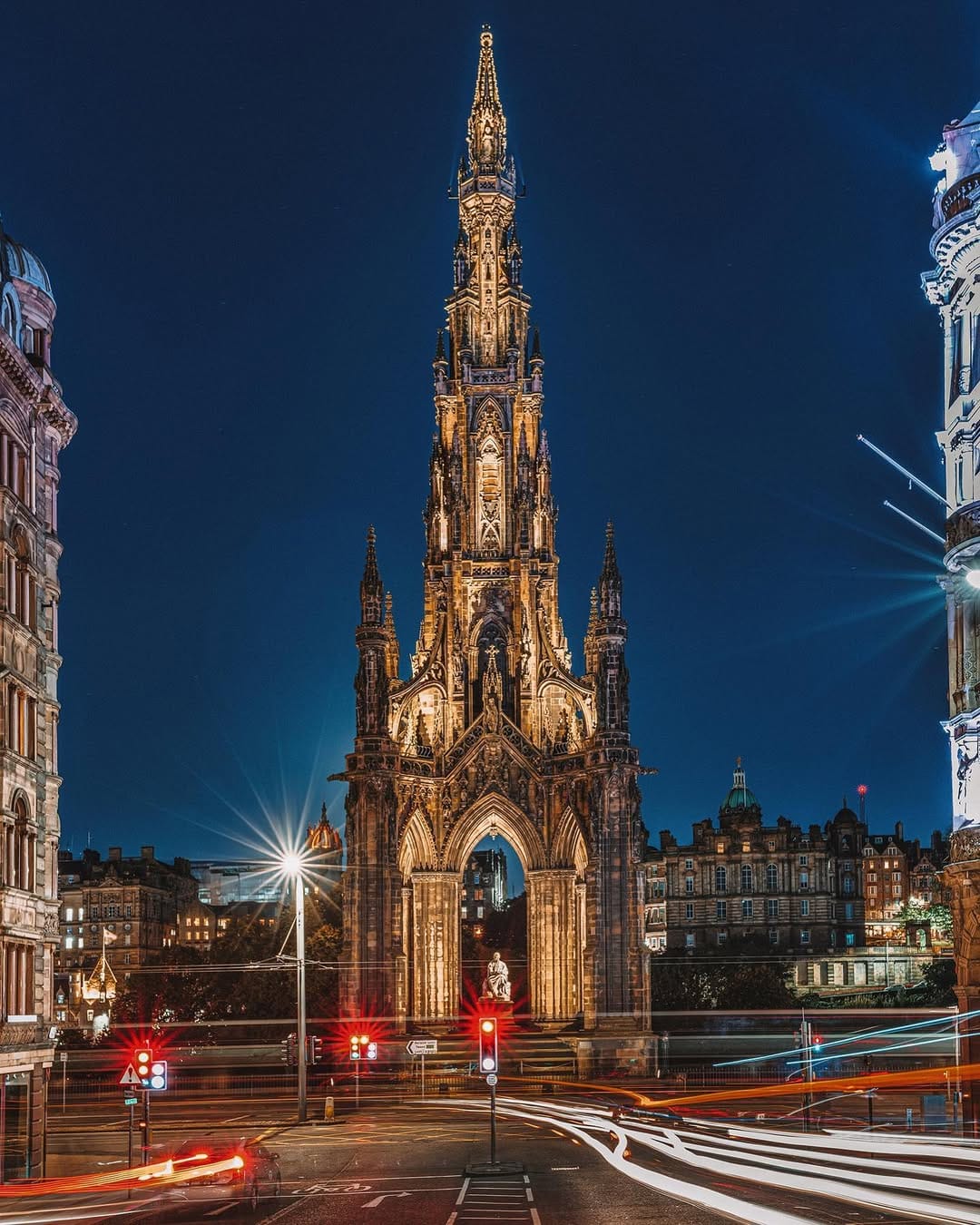 Post 4 by 𝗗𝗨𝗗𝗘WITHCAMERA on Instagram (image)