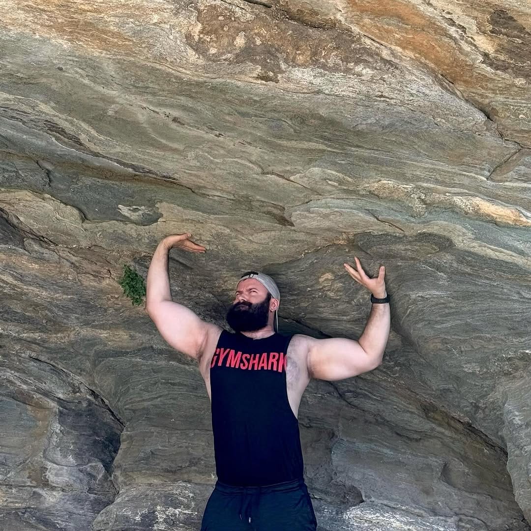 Post 1 by Joe 🐻 on Instagram (image)