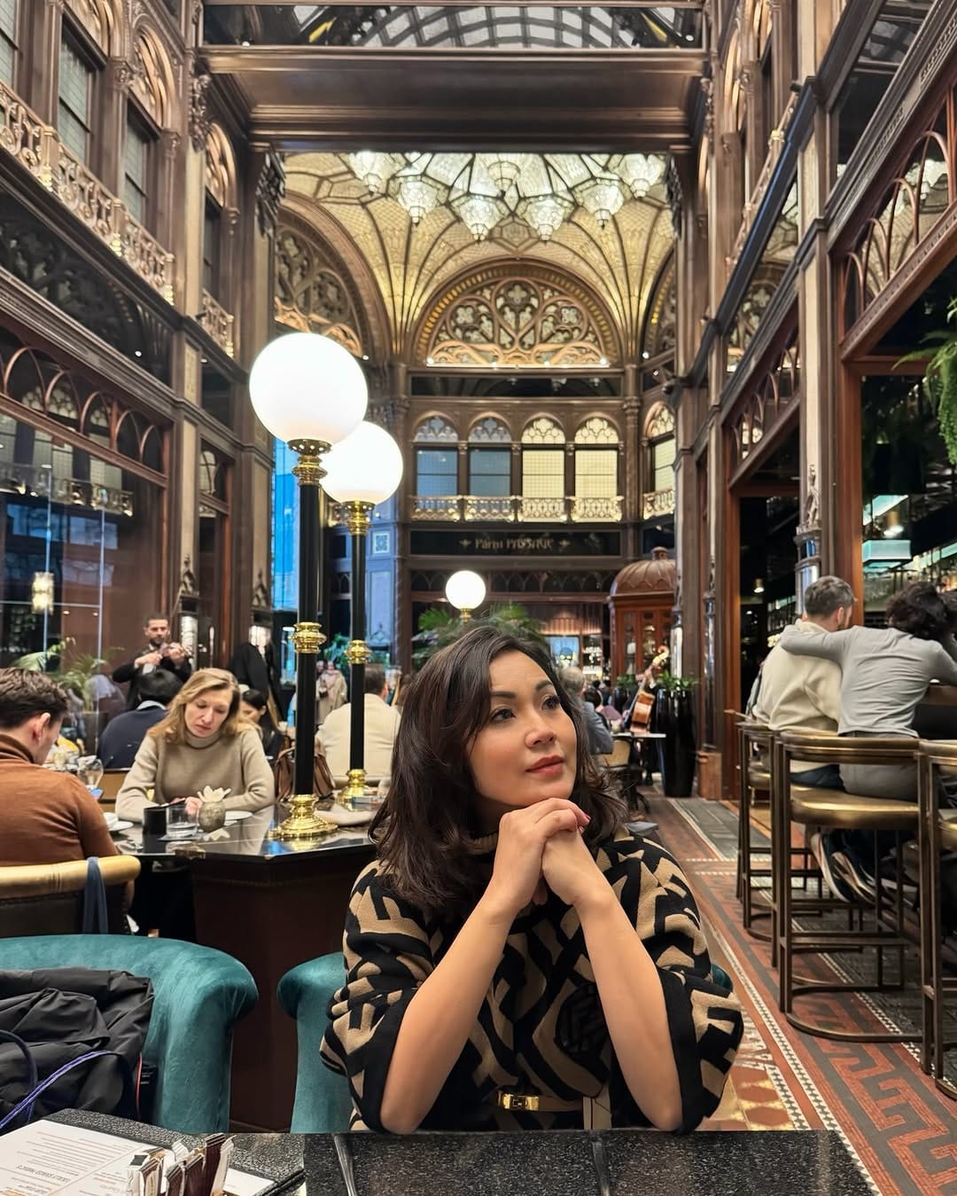 Post 8 by SiScA EiSbeIn on Instagram (carousel)