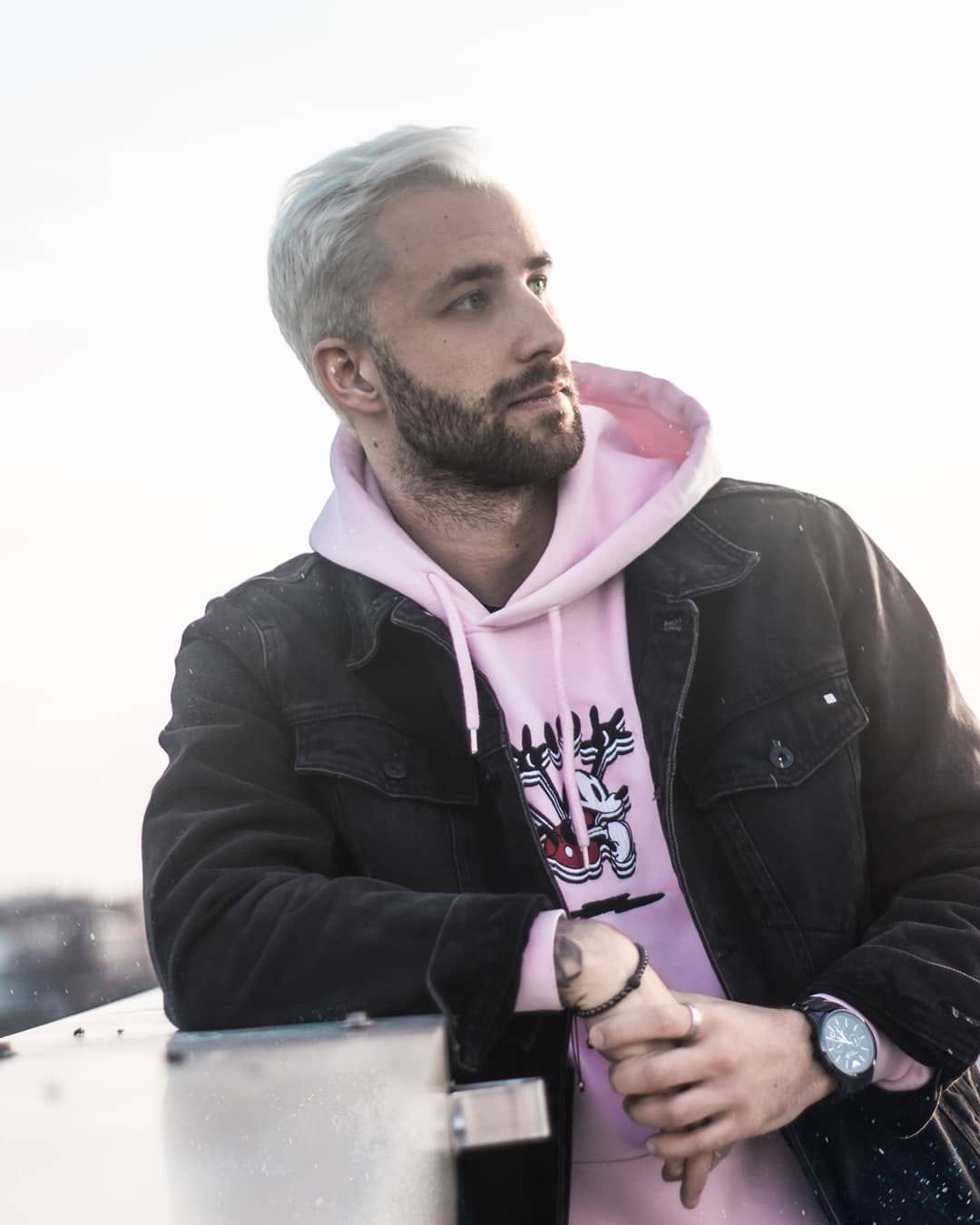 Post 10 by Marek Holetzki✝ on Instagram (image)