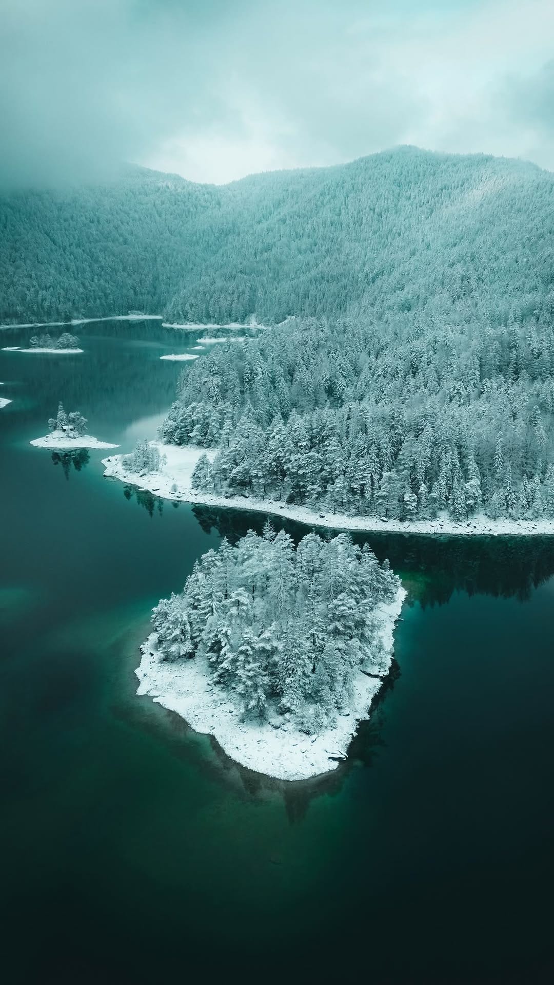 Post 4 by Manuela Palmberger on Instagram (video)