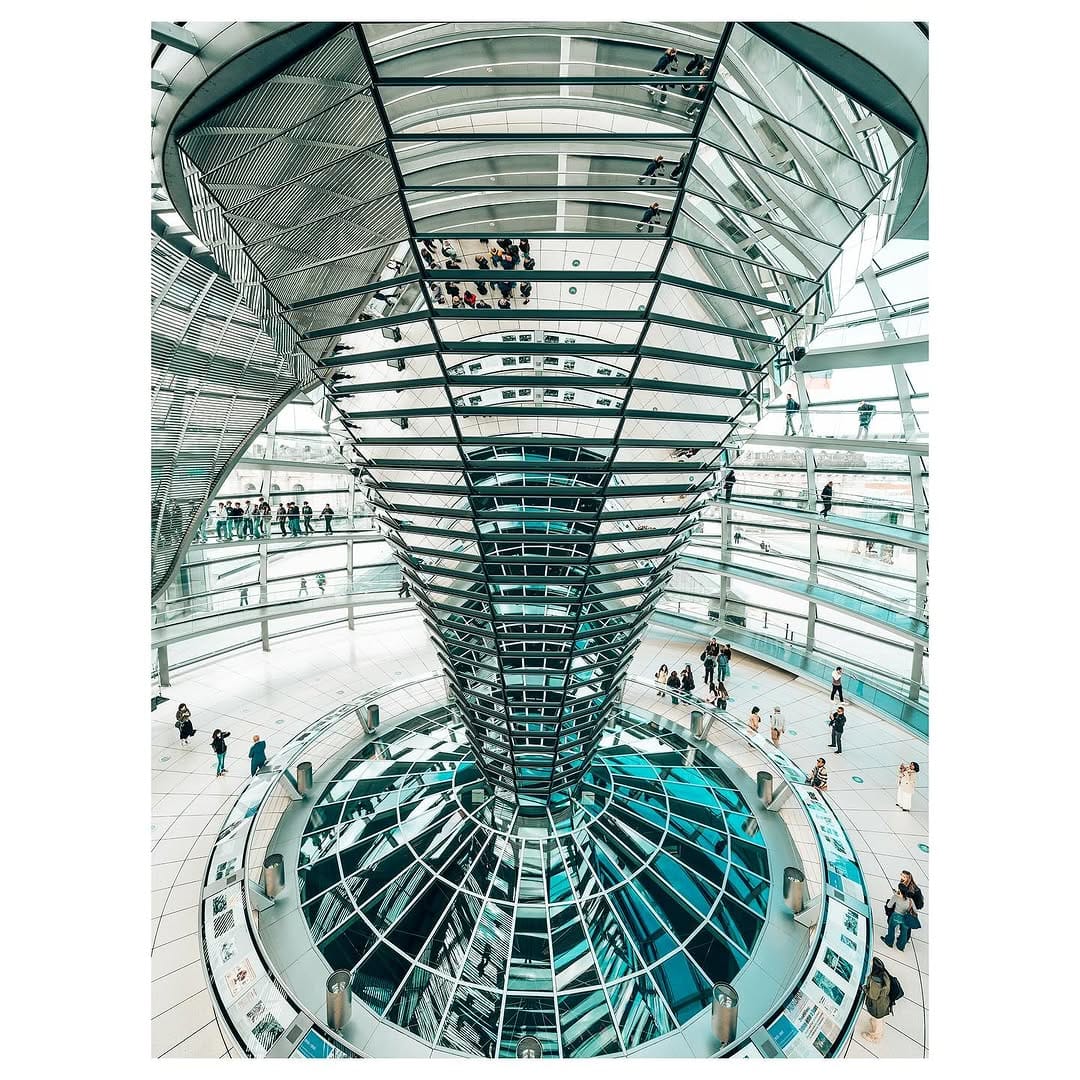 Post 10 by Jörg Wanderer on Instagram (carousel)