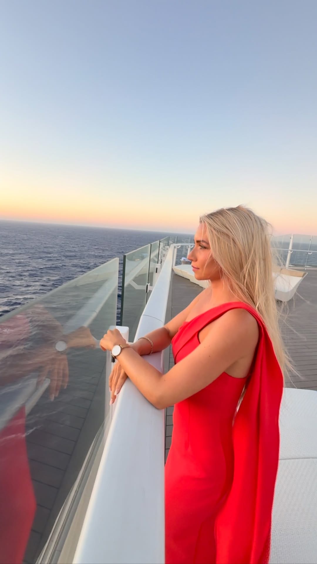 Post 6 by Corinna Geiger on Instagram (video)