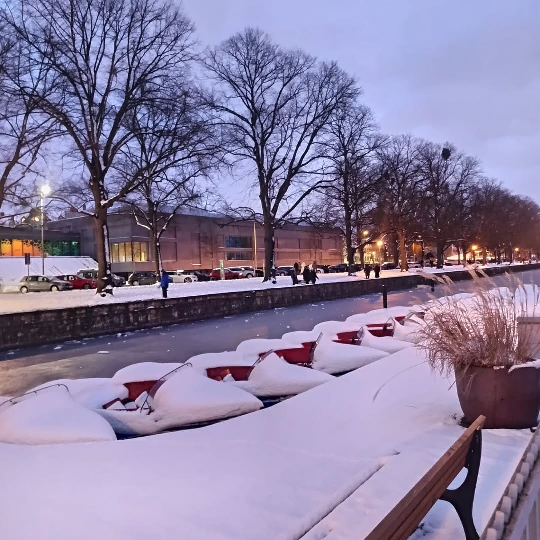 Post 5 by Sonal & Dipesh | Life in Germany on Instagram (carousel)