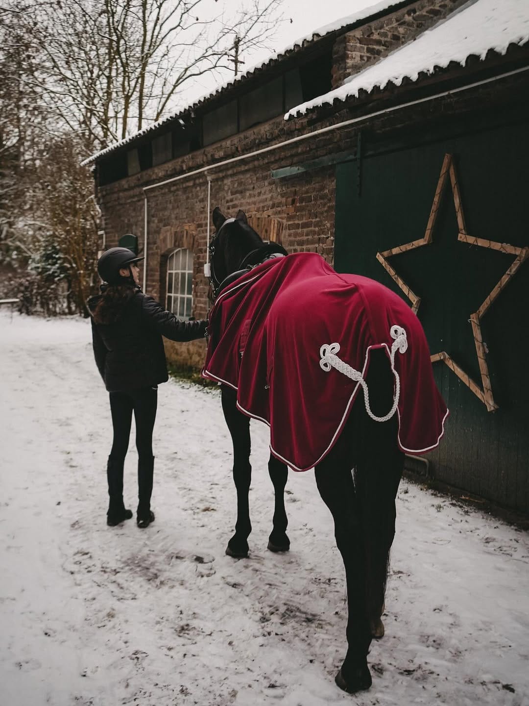 Post 9 by Louisa Thomas on Instagram (carousel)