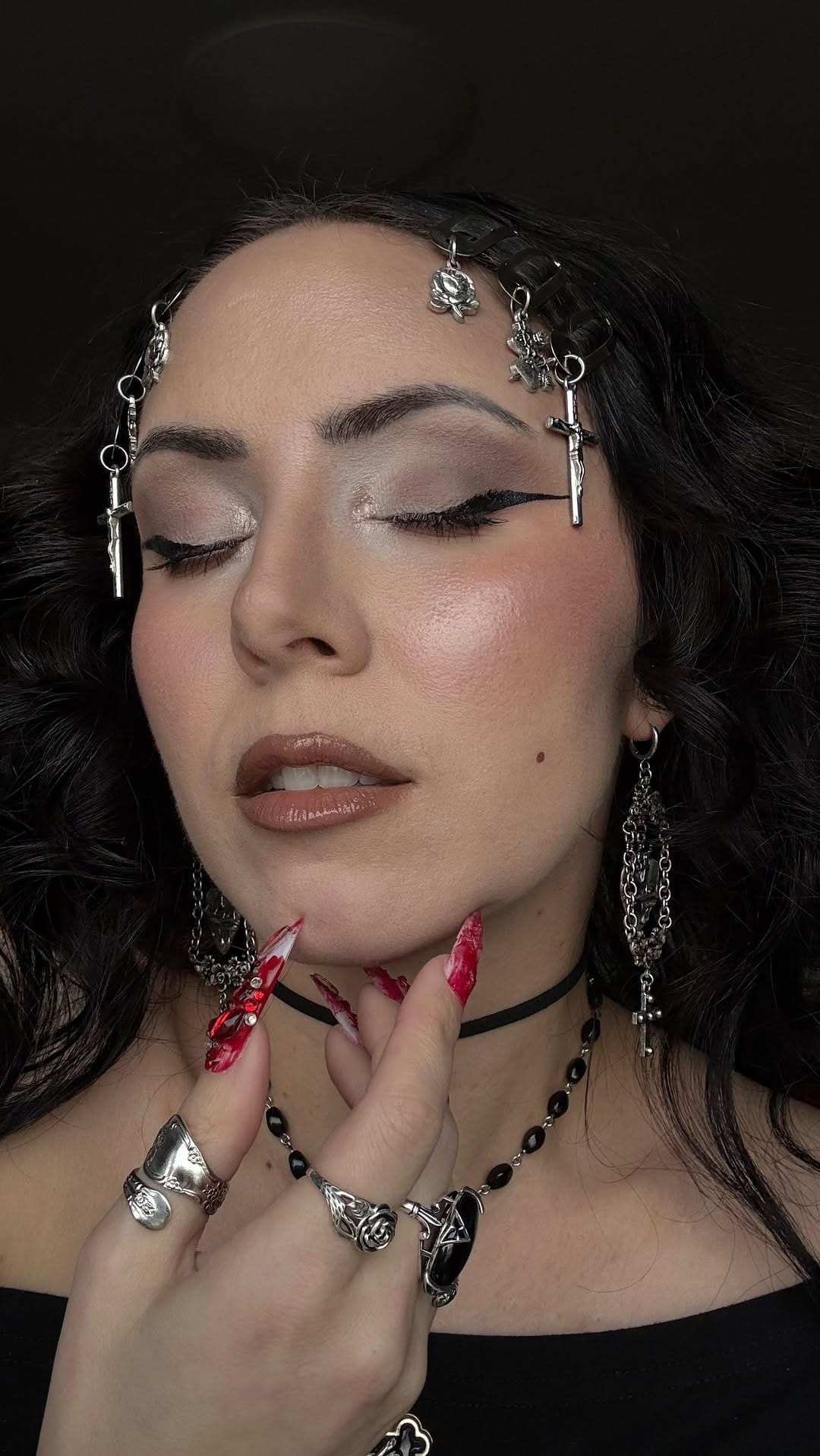 Post 1 by MANDIE on Instagram (video)