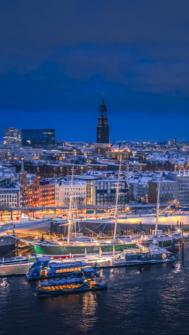 Post 4 by Marcus | DAYNIGHT PhotoGraphy on Instagram (video)