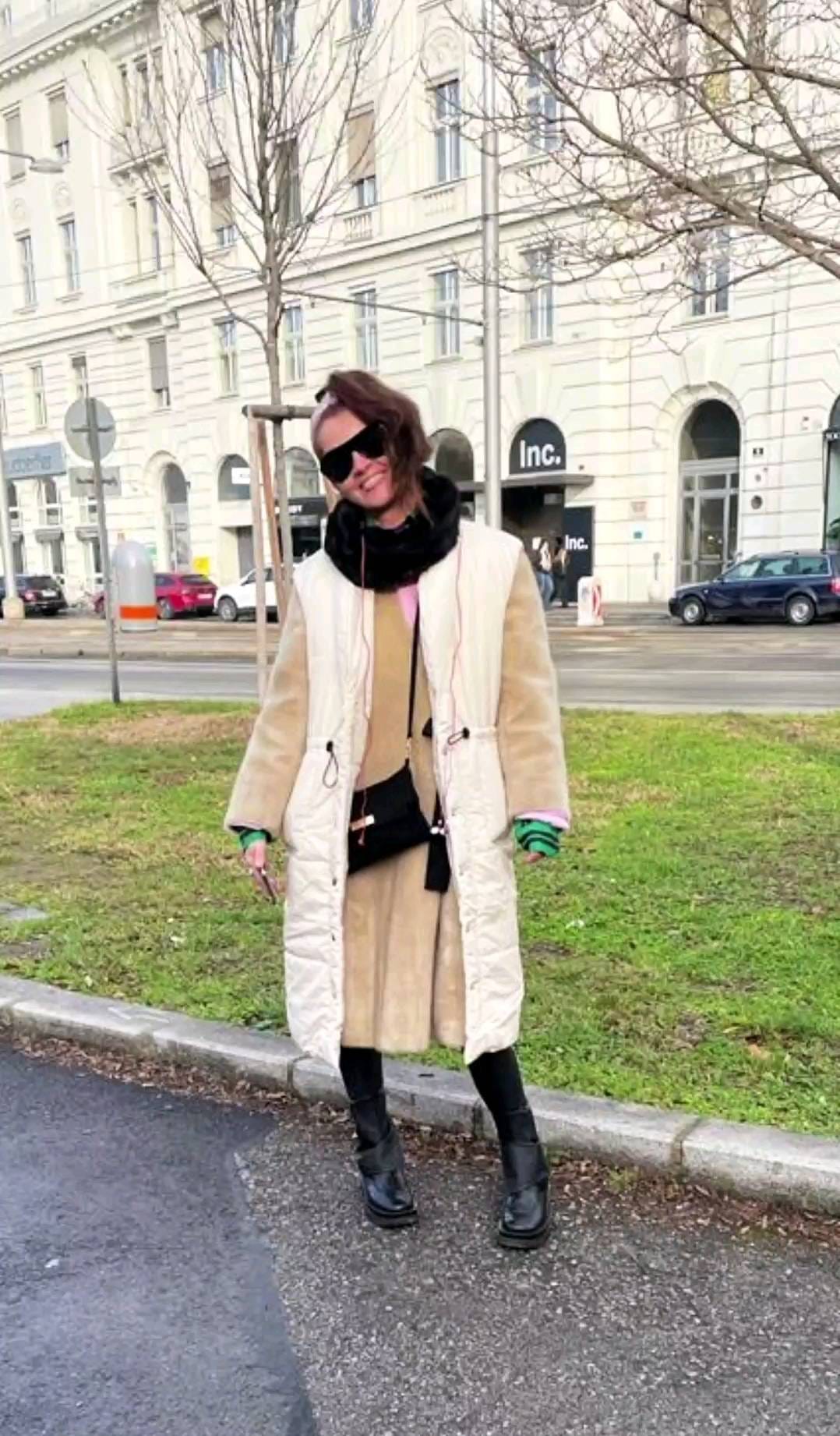 Post 5 by ~ K ü c k i  🌸  G a e n s ~ on Instagram (video)