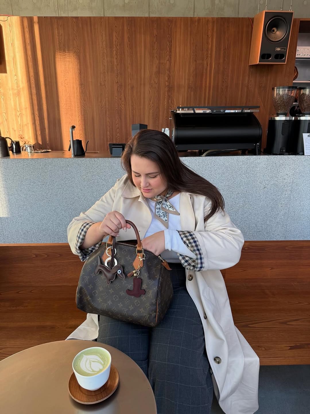Post 6 by Bella Julie Wassé 🦋 Berlin on Instagram (carousel)