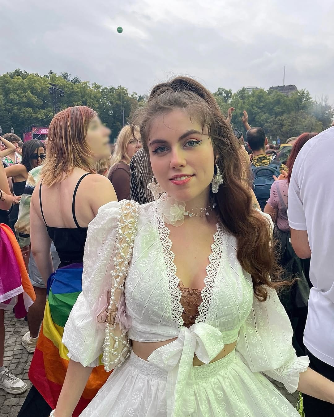 Post 4 by Bella ♡ on Instagram (carousel)