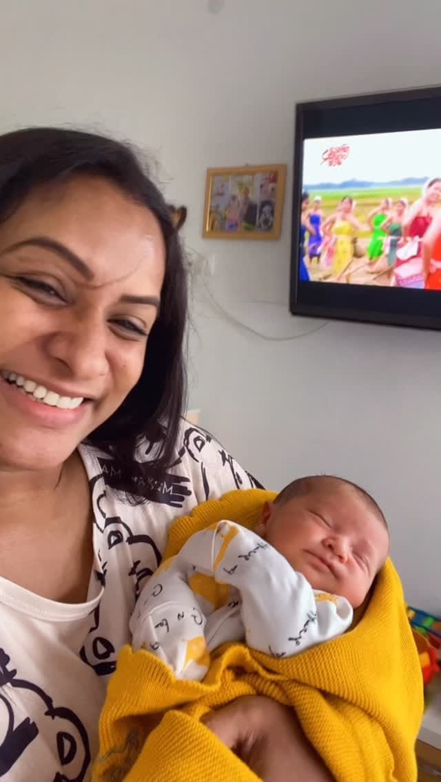 Post 3 by Mommy Kimi, Baby Ekalavya & Tia on Instagram (video)