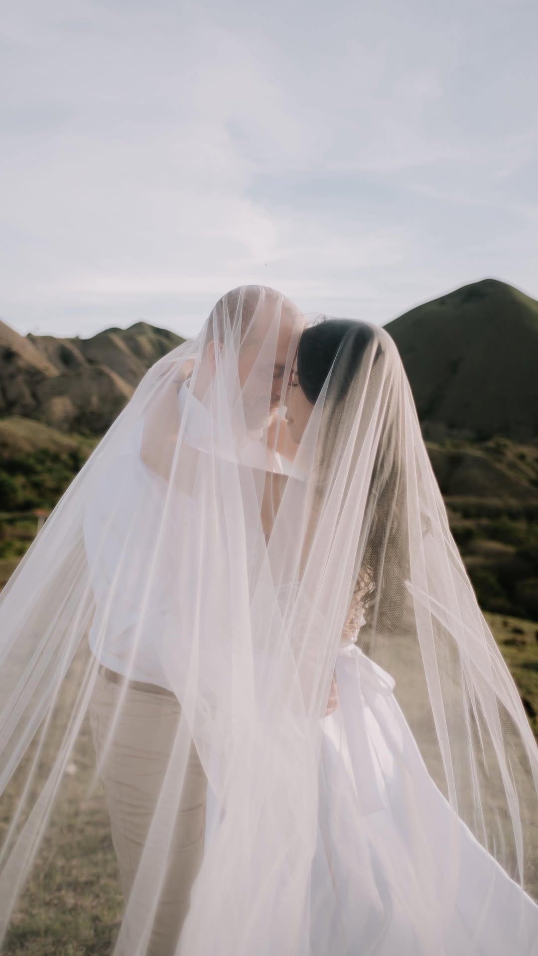 Post 8 by Claudia Carolina | Content Creator on Instagram (video)