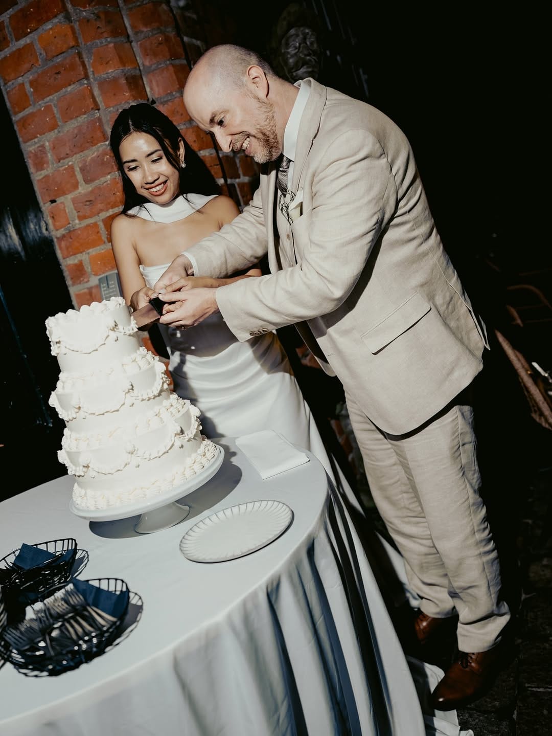 Post 2 by Claudia Carolina | Content Creator on Instagram (carousel)