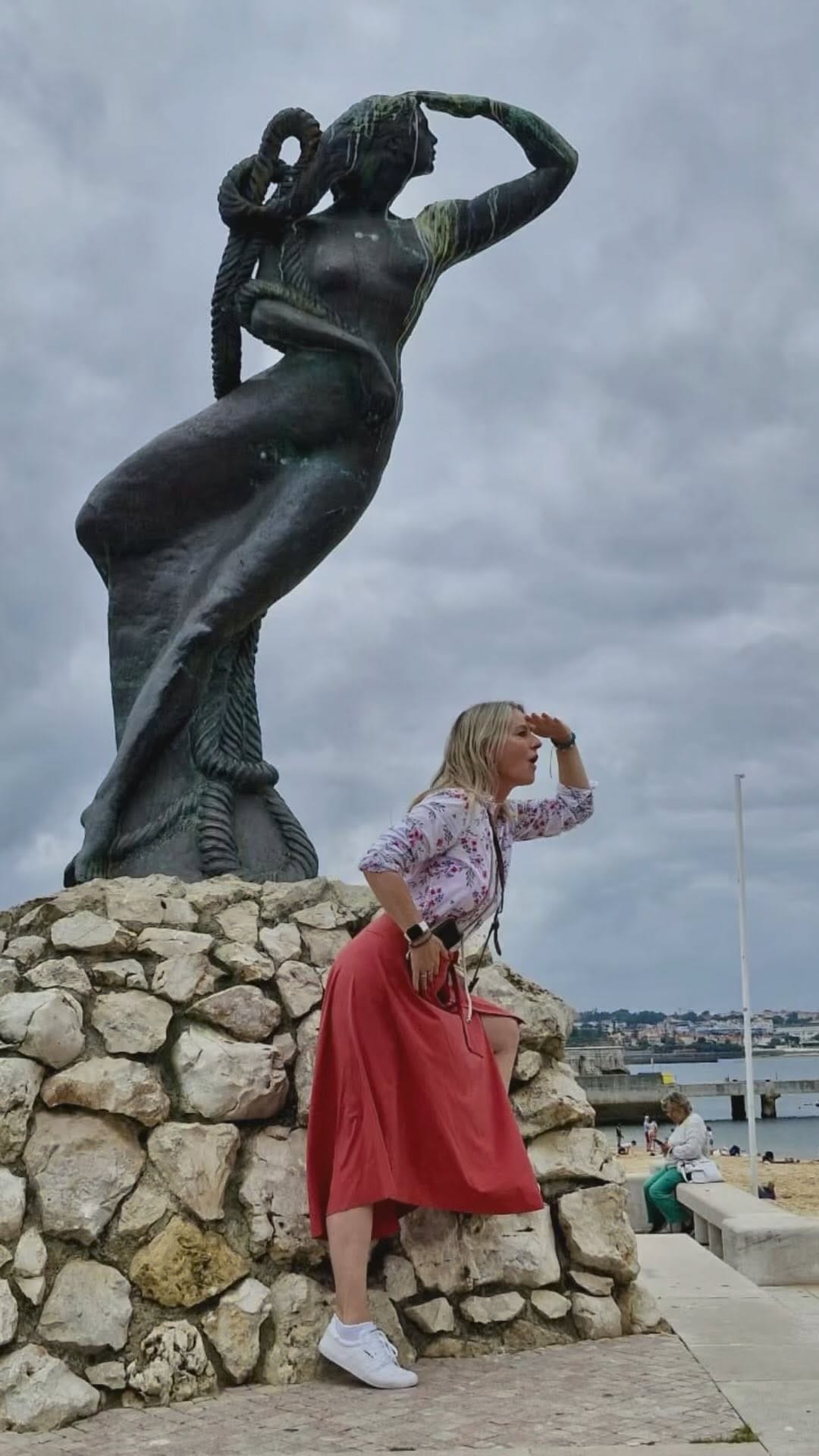 Post 8 by Tanja Lutz on Instagram (video)