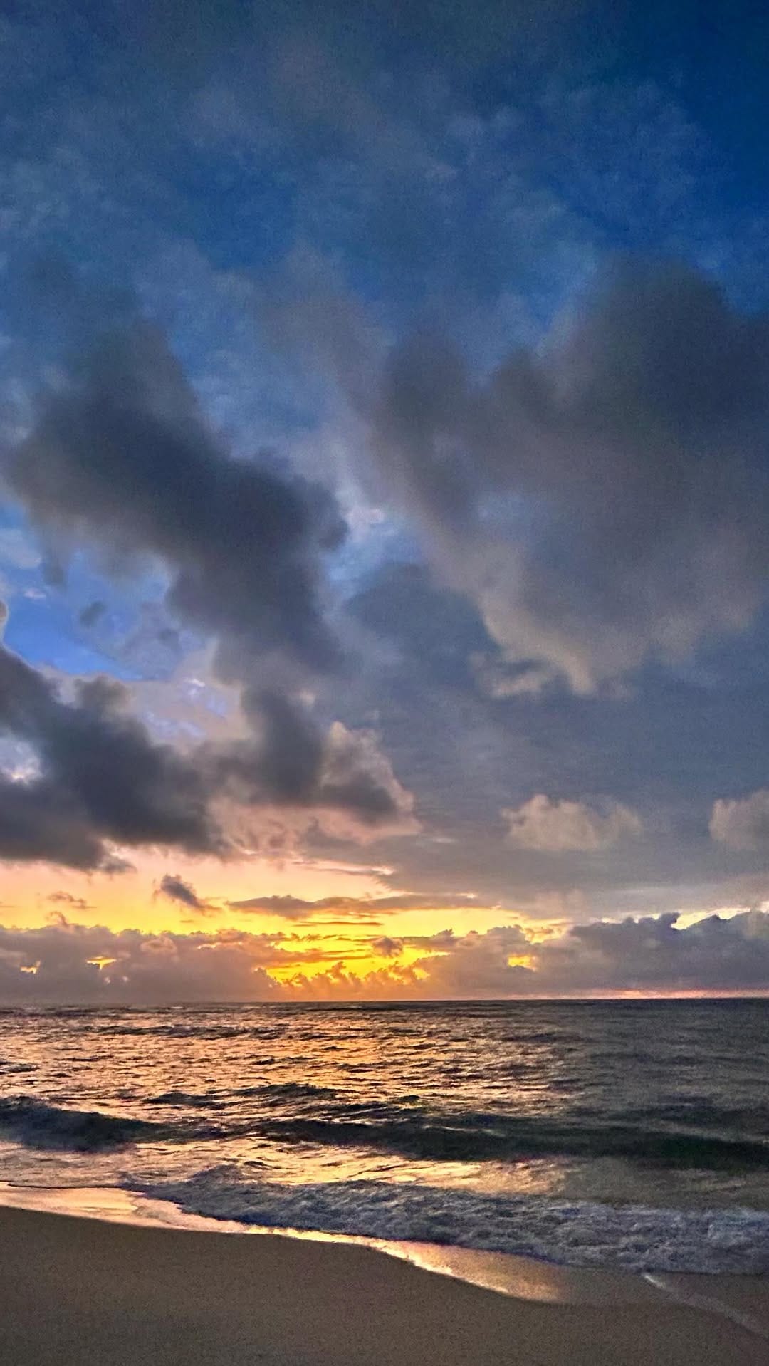 Post 3 by Miri on Instagram (video)