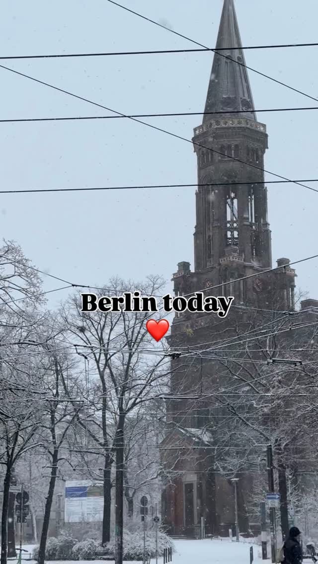 Post 7 by Berlin Foodie Afterwork on Instagram (video)