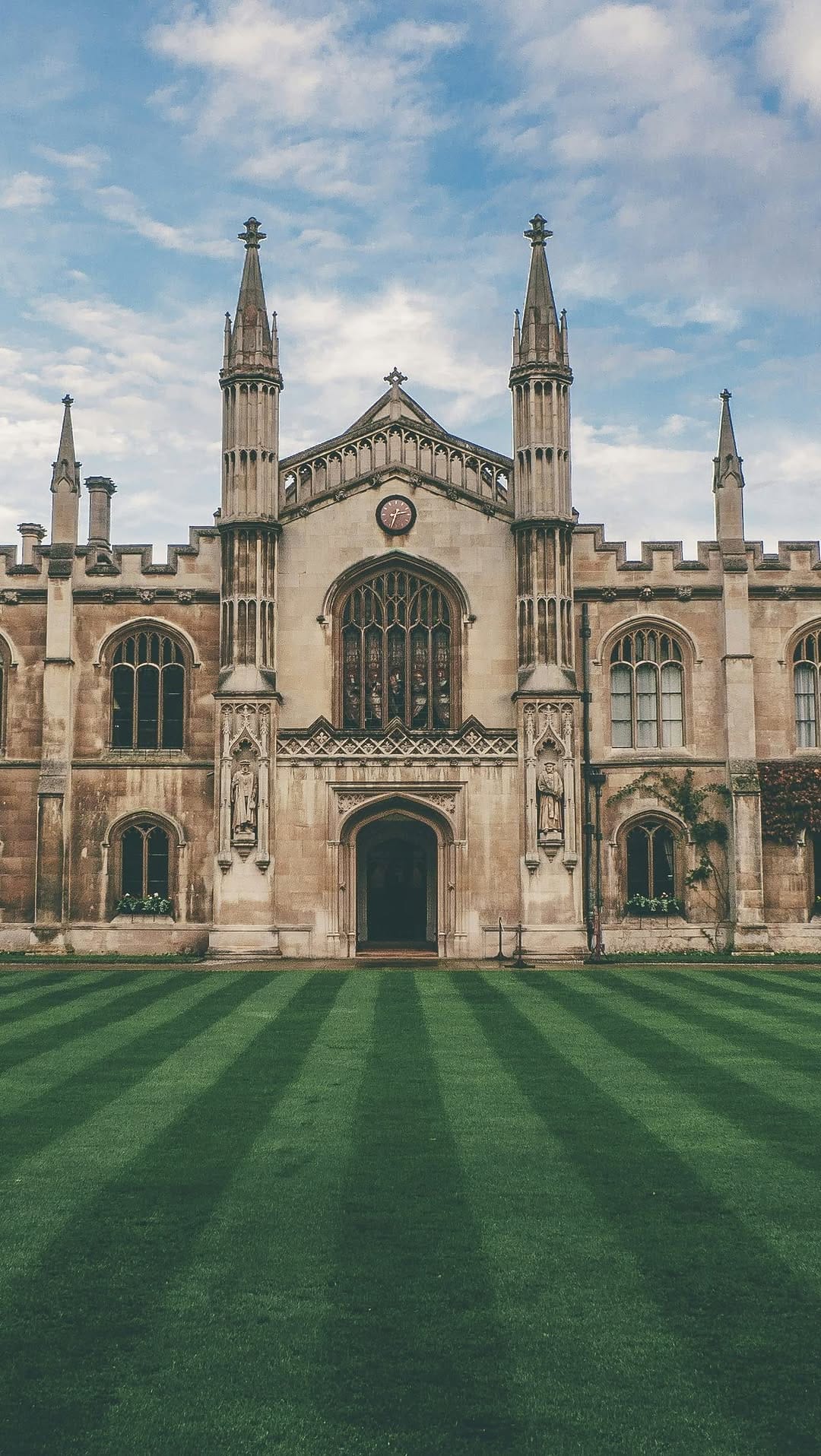 Post 8 by Auzzi | Travel + Lifestyle | Food | UGC Creator on Instagram (video)