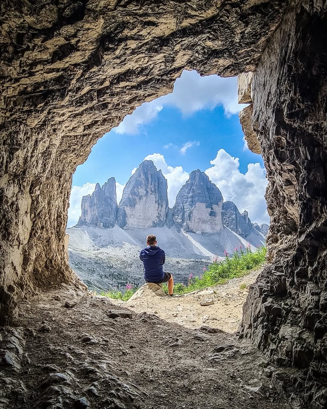 Post 6 by Holger on Instagram (image)